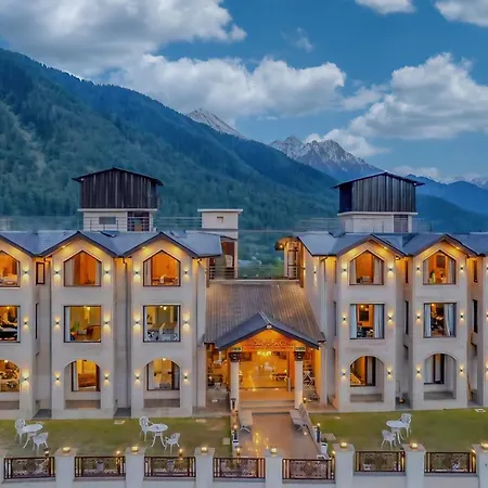 Hillside Resort & Spa Pahalgam-3